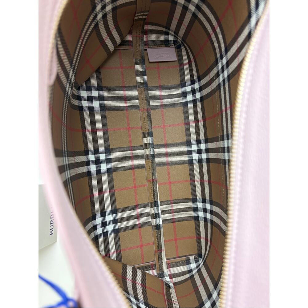 Burberry Blush Pink Leather Tote with zip - Picture 7 of 11